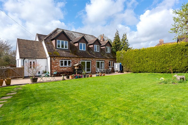 Fleet Hill, Finchampstead, Wokingham, Berkshire, RG40