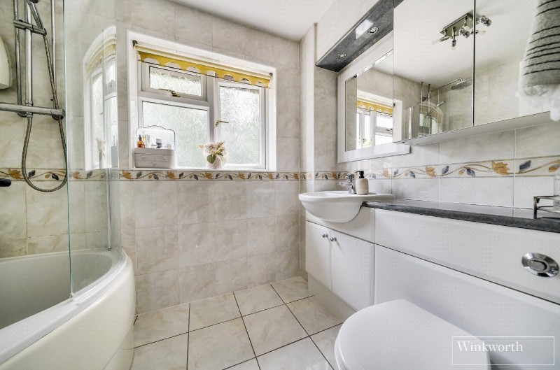 Drayhorse Drive, Bagshot, Surrey, GU19