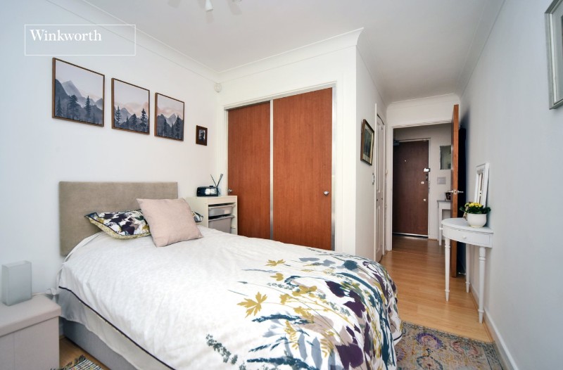 Overton Road, Sutton, SM2