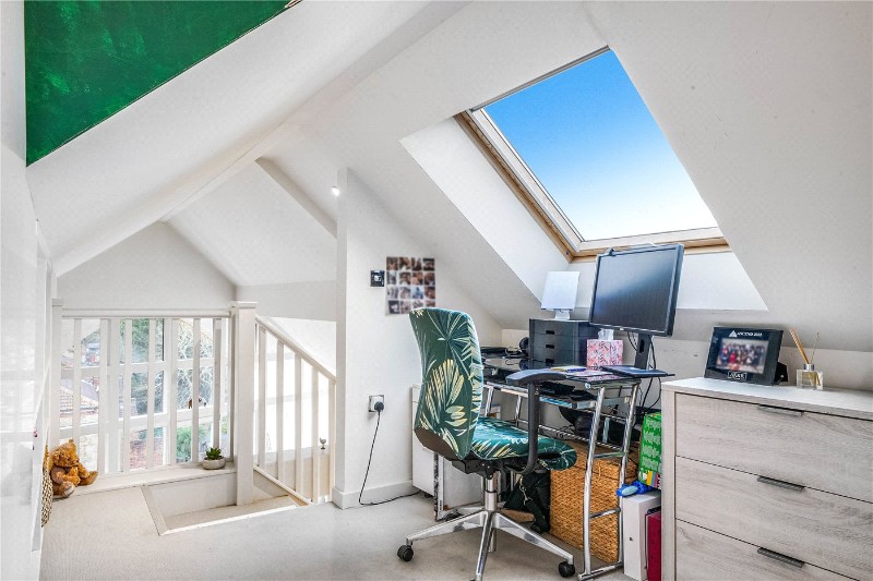 Archway Road, London, N6