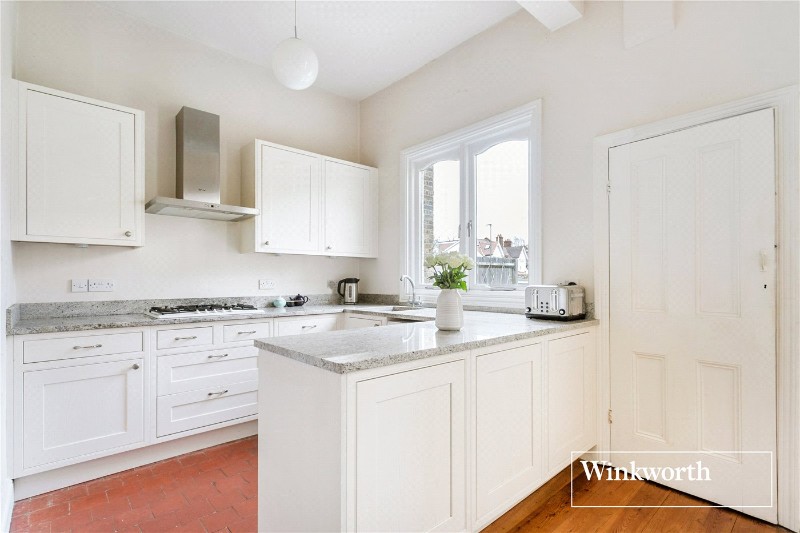 Etchingham Park Road, Finchley, London, N3
