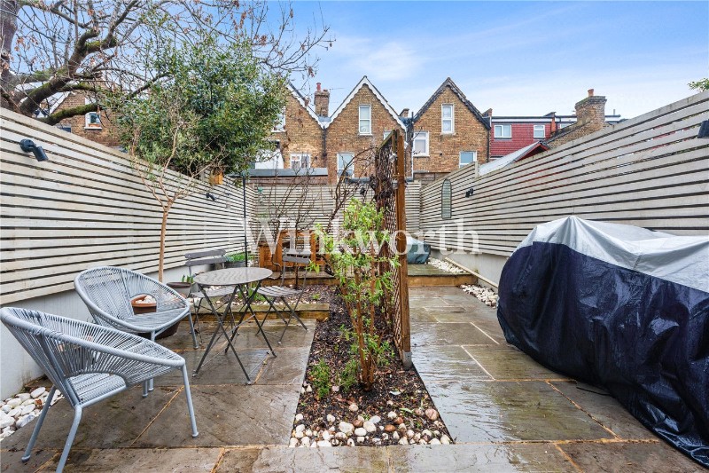La Rose Lane, London, N15
