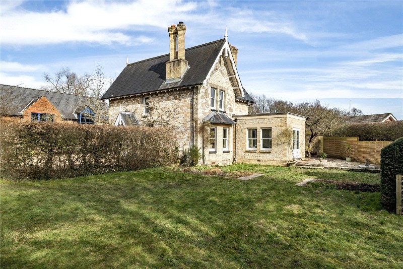 School Lane, Bentley, Farnham, Hampshire, GU10