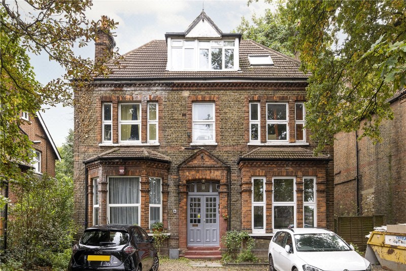 Aldrington Road, London, SW16