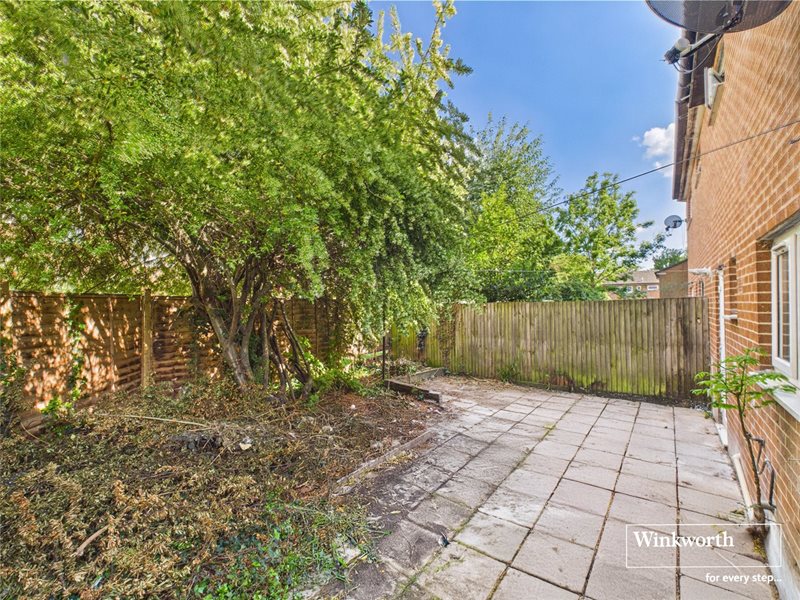 Runbury Circle, Kingsbury, London, NW9