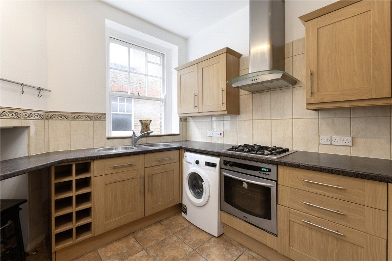 Sutton Lane North, London, W4