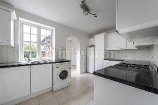 Childs Way, London, NW11