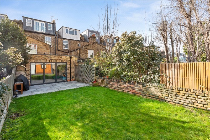 Highbury Hill, London, N5