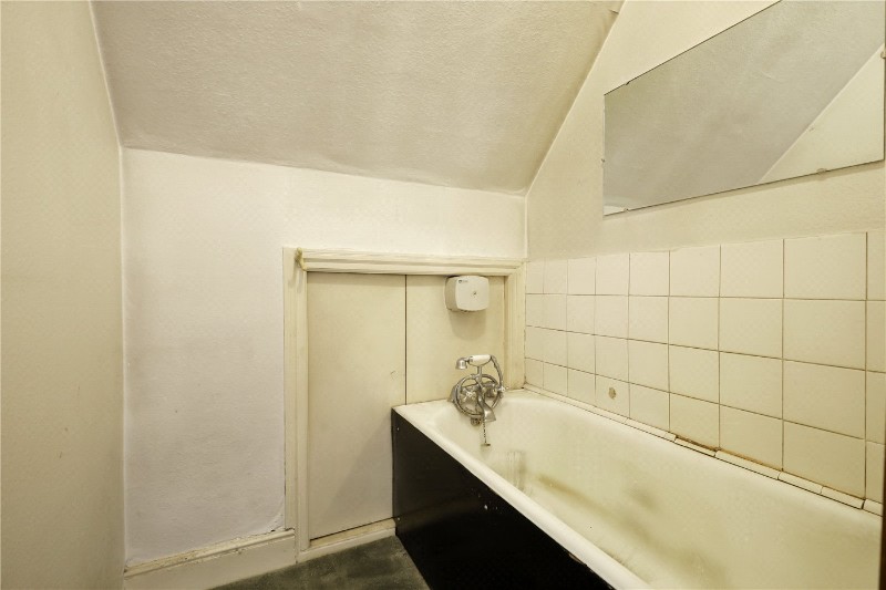 Twyford Avenue, London, W3