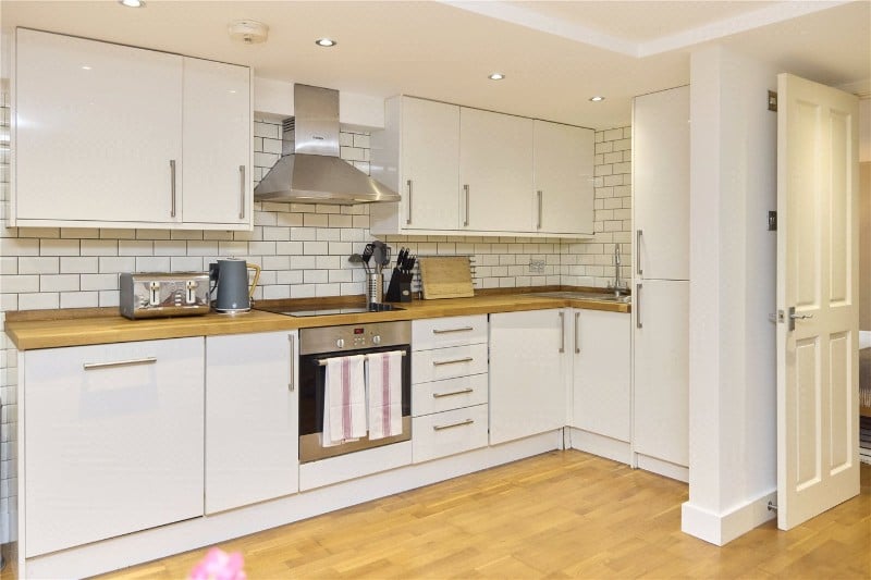 Mildenhall Road, London, E5