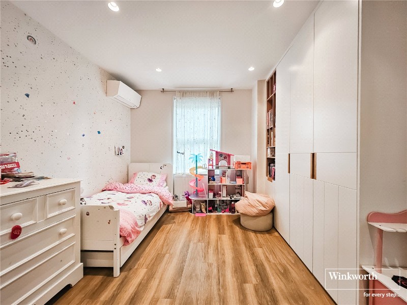 Egerton Gardens, Hendon, London, NW4