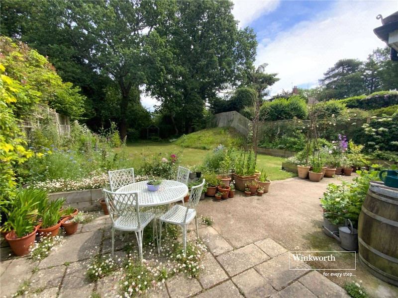 Shelley Close, Highcliffe, Dorset, BH23