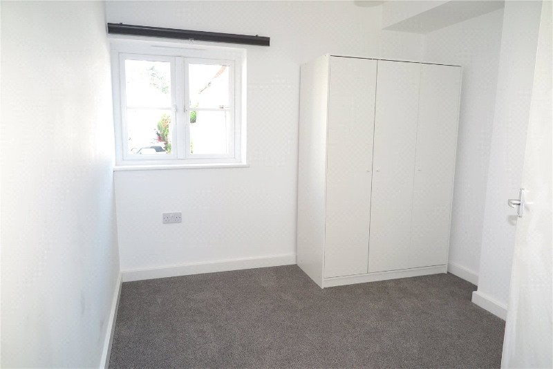 West Street, Farnham, GU9