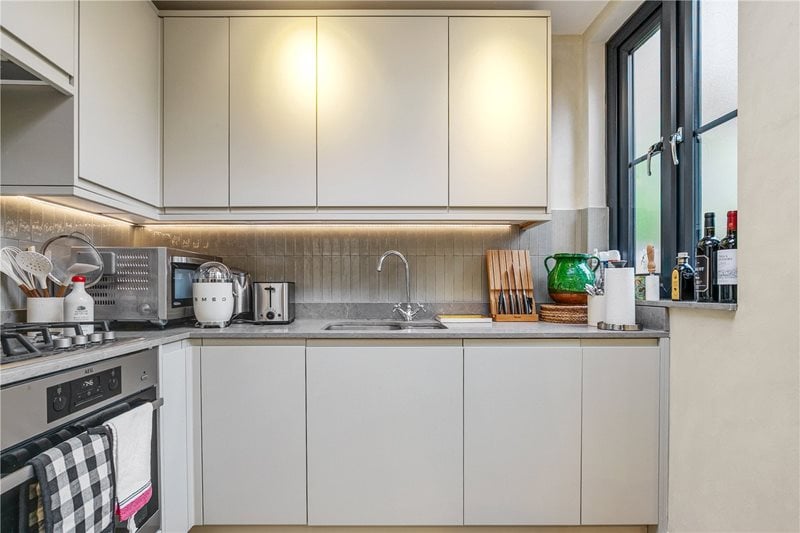 Richards Place, London, SW3