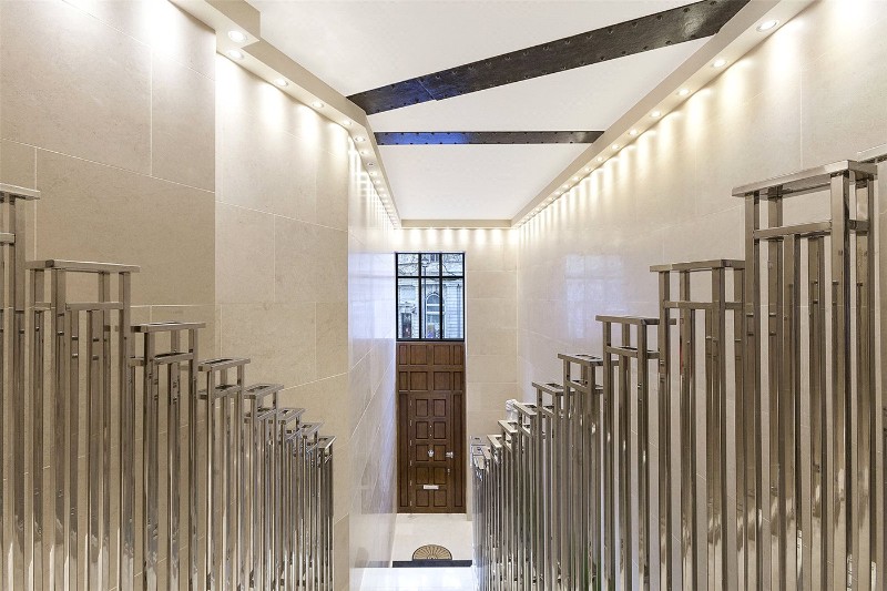 Northumberland Avenue, Covent Garden, London, WC2N