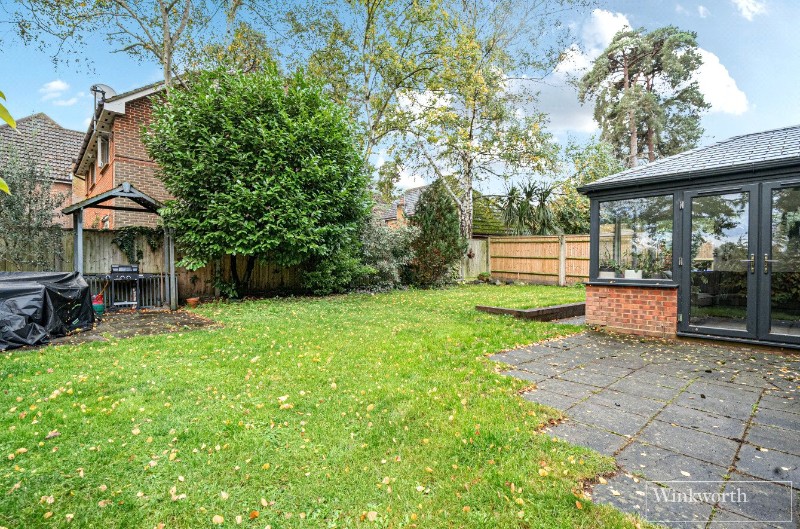 Weston Grove, Bagshot, Surrey, GU19