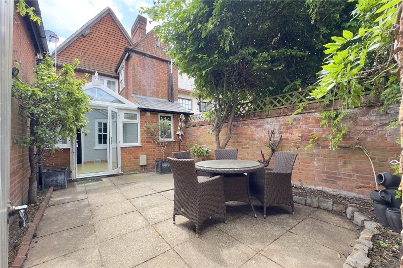 Wycombe End, Beaconsfield, HP9