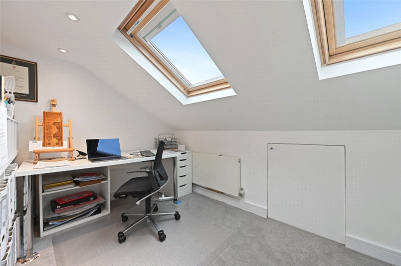 Mylne Close, Upper Mall, London, W6