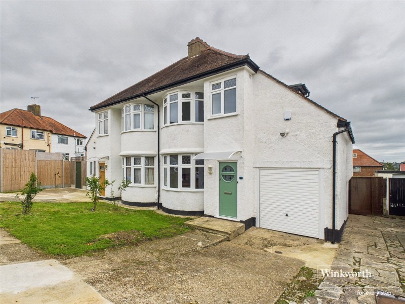 Meadow Way, London, NW9