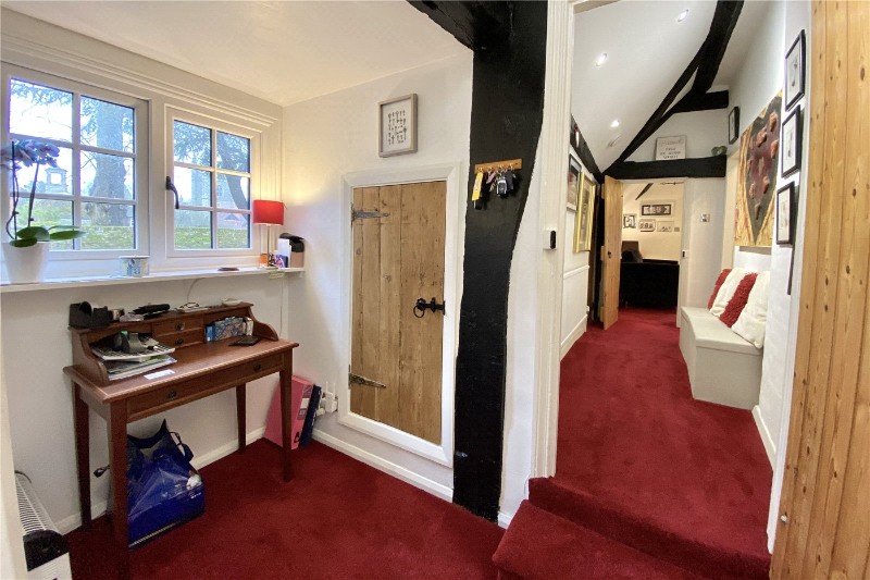 Wycombe End, Beaconsfield, HP9