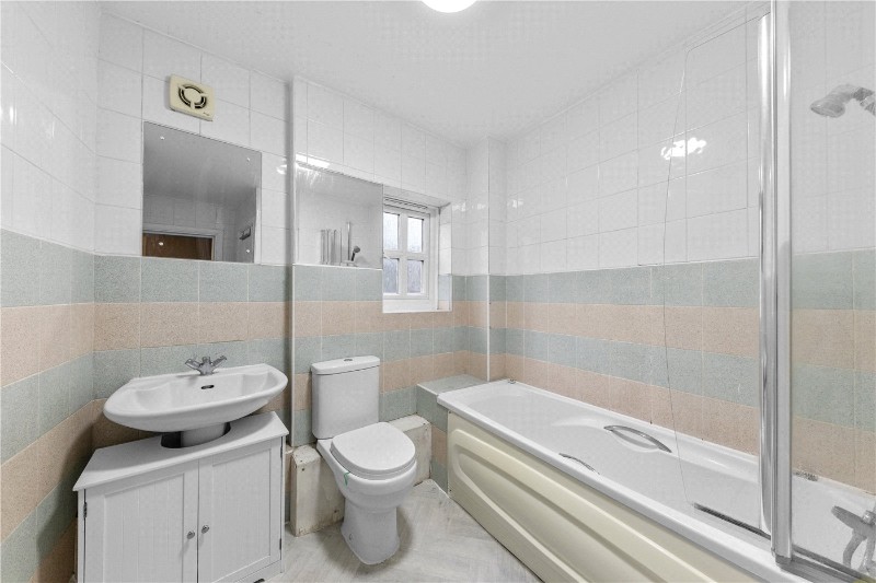 Fuller Close, London, E2