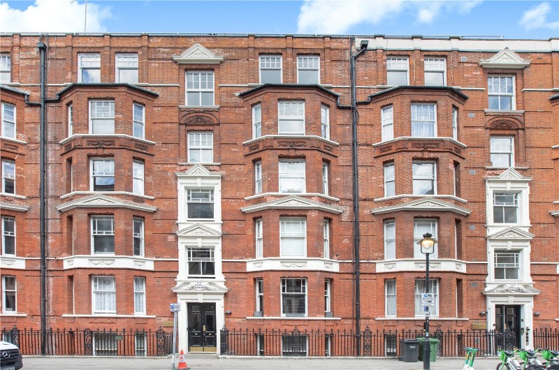 Russell Chambers, Bury Place, London, WC1A