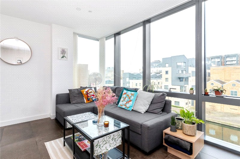 City Road, London, EC1V