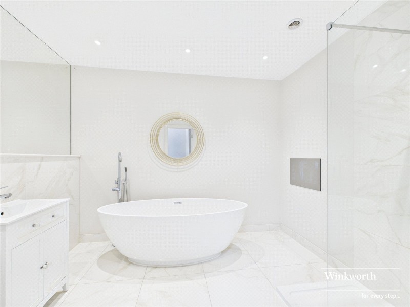 Galloway Barn, Wildmoor, Sherfield-on-Loddon, Hook, RG27