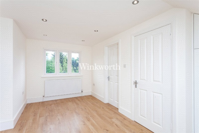 Elmcroft Crescent, London, NW11
