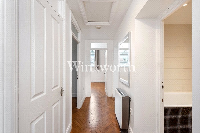 Crothall Close, London, N13