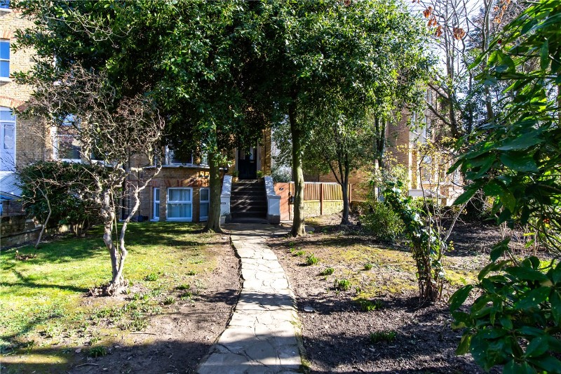 Grange Park, London, W5
