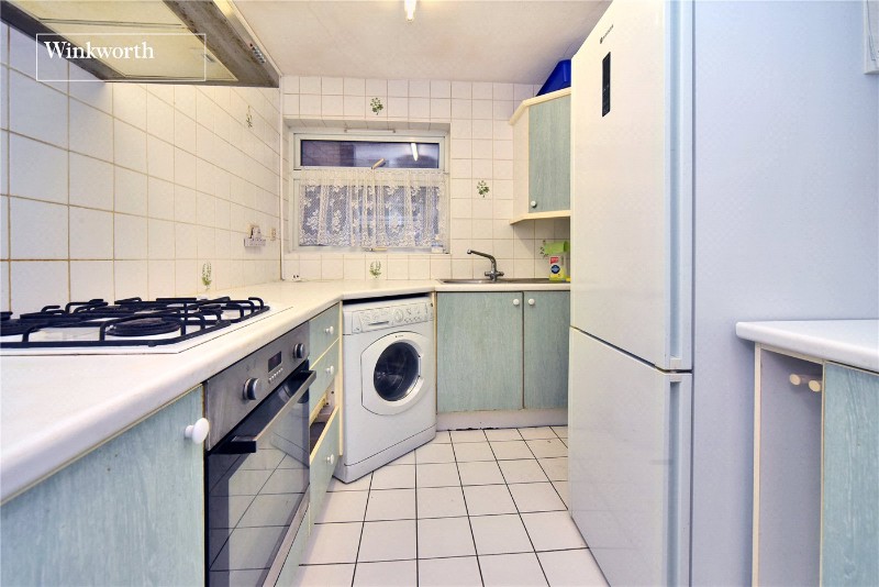 Robin Hood Lane, Sutton, SM1