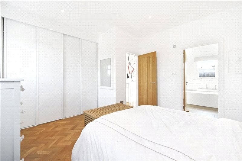 St Elmo Road, London, W12