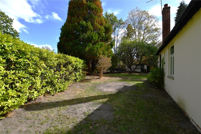 Forest Road, Hayley Green, Warfield, Bracknell, RG42