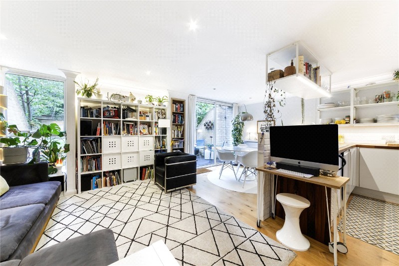 Apex Close, Beckenham, BR3