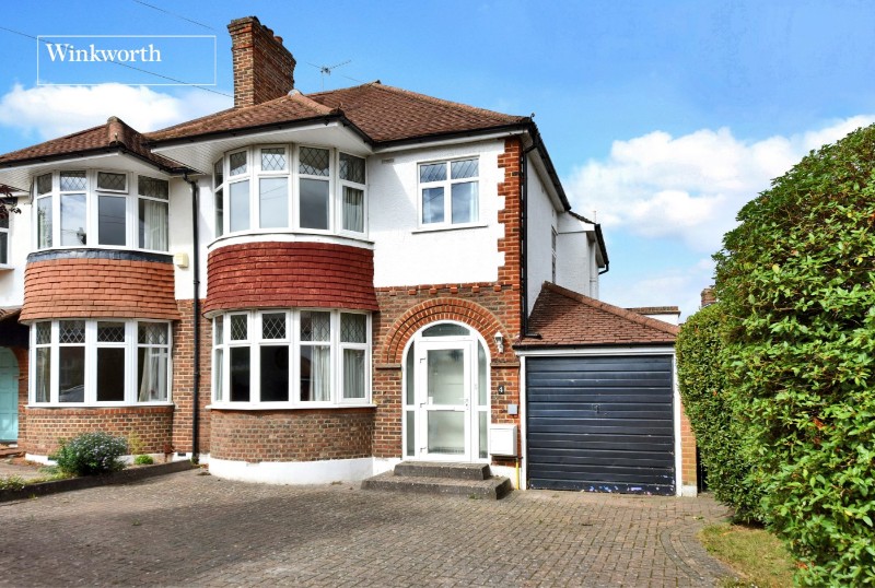 Leyfield, Worcester Park, KT4