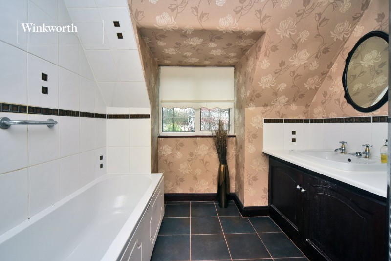 Sandy Lane, Cheam, Sutton, SM2