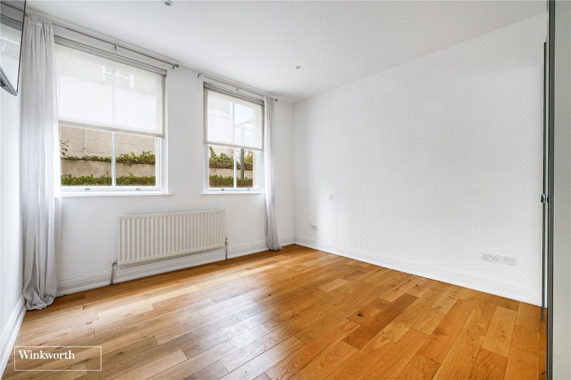 Grove Park Road, Chiswick, W4