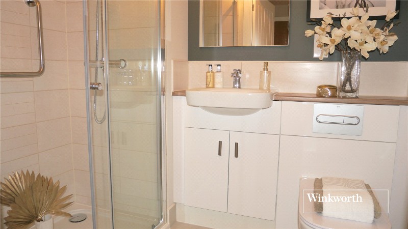 Westpole Avenue, Oakwood, EN4