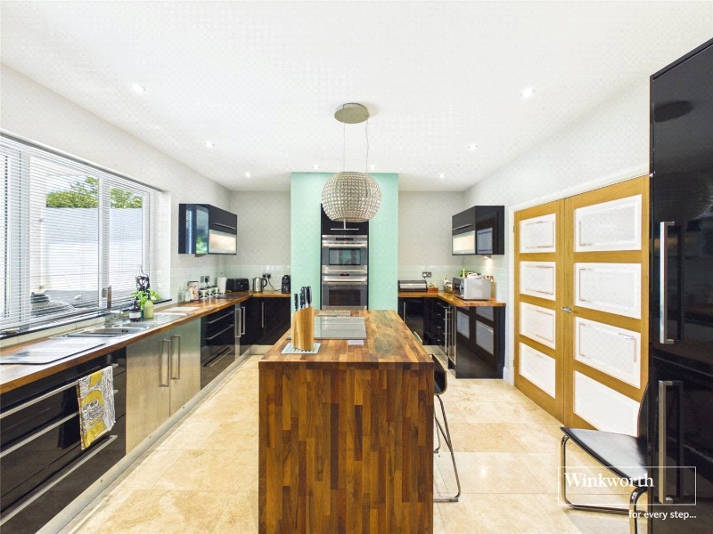 Newbury Road, Headley, Thatcham, Hampshire, RG19