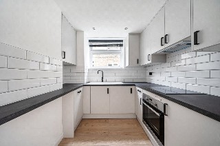 Averil Grove, London, SW16