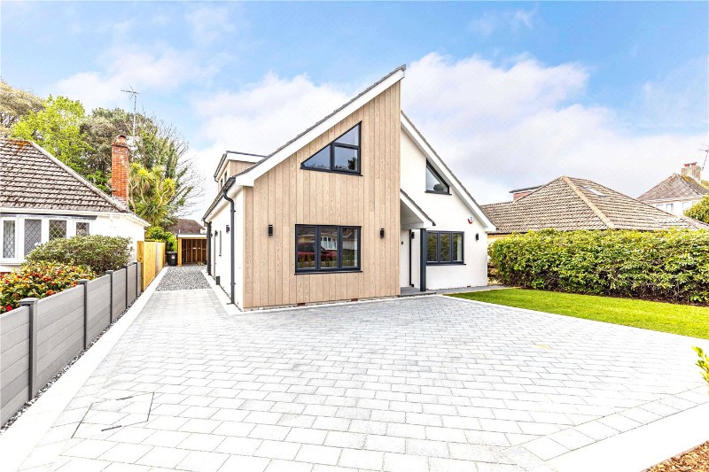 Wellington Avenue, Christchurch, Dorset, BH23