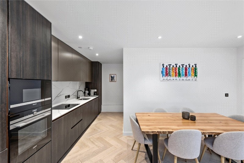 Dock Street, London, E1