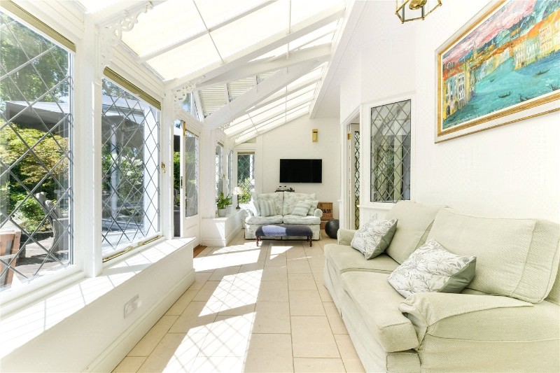 Rose Walk, Purley, CR8