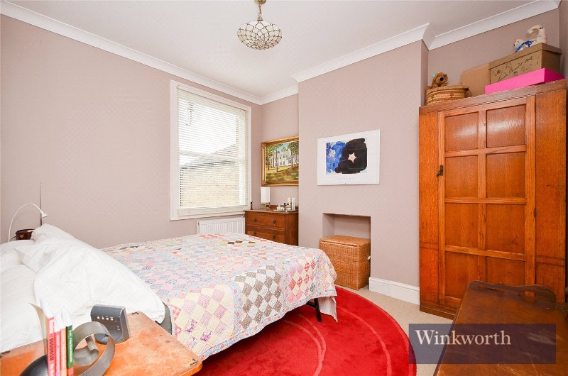 Kirkstall Avenue, London, N17