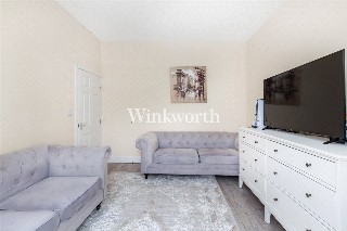Station Crescent, London, N15