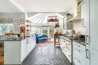 Blandford Road, Corfe Mullen, Wimborne, Dorset, BH21