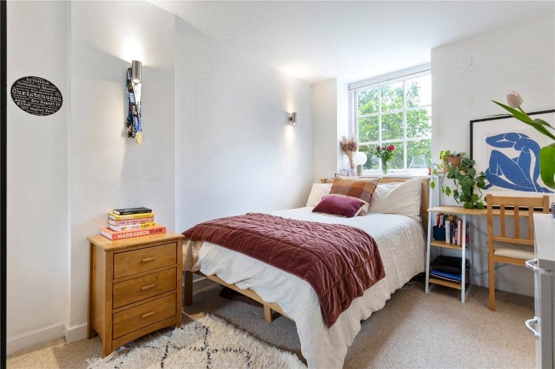 Enfield Road, London, N1