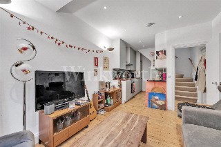 Golders Green Crescent, London, NW11