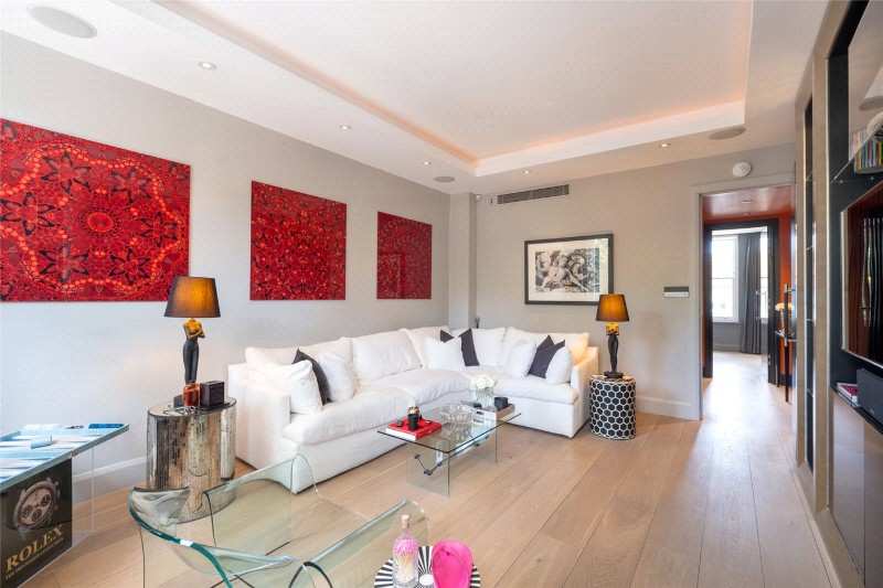 Elgin Avenue, London, W9